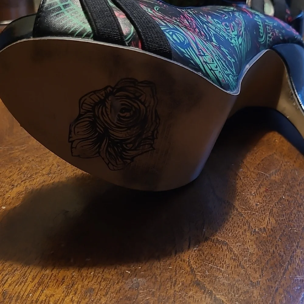 Iron Fist Black and Red Patterned Heels - Picture 7 of 11